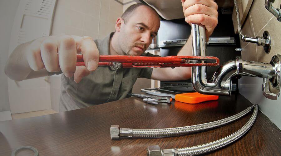 Expert burst pipe repair services in Solgohachia, AR